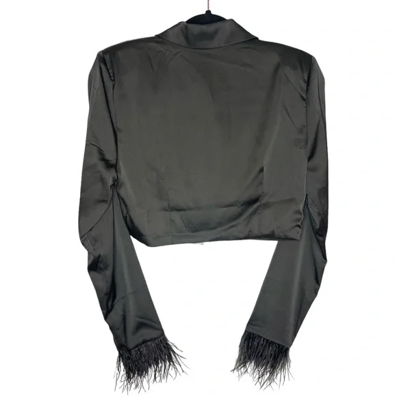NWT Black Feather Sleeve Cropped Blazer Medium - Picture 6 of 7